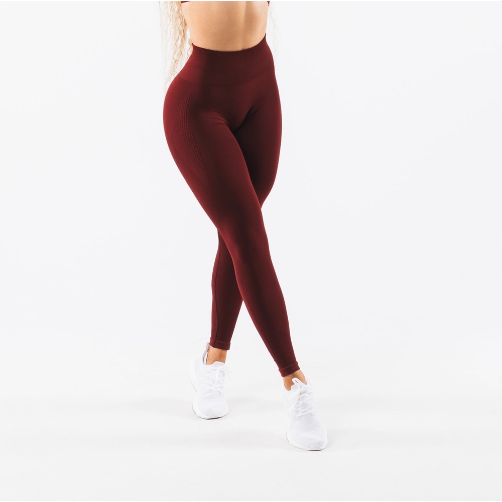 ALPHALETE | amplify contour leggings in new burgundy size small
